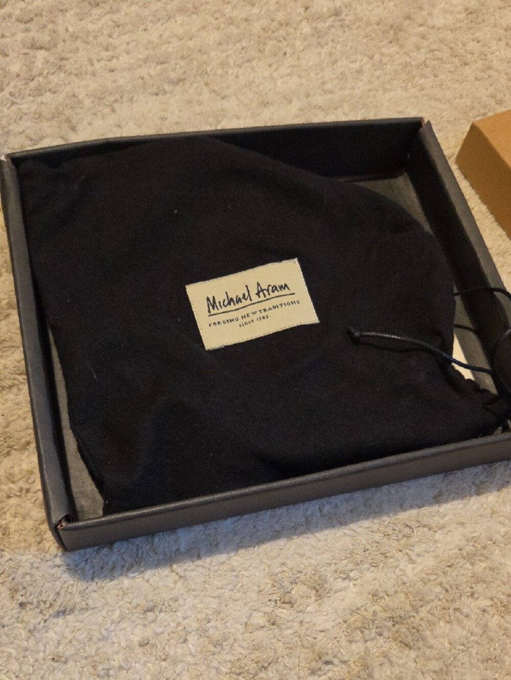 Michael Aram Double Olive Branch Nut Dish - Picture 10 of 12